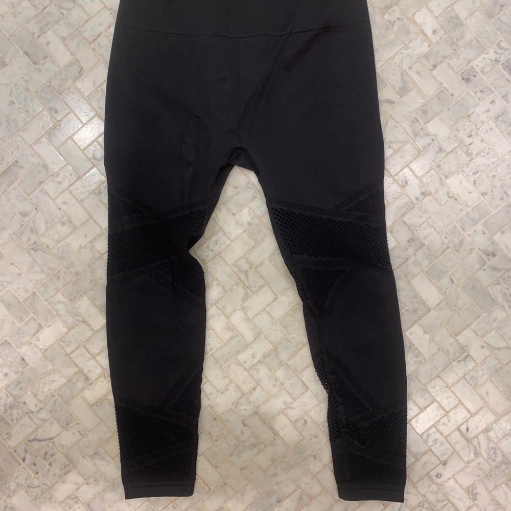 Fabletics Workout Set - image 5